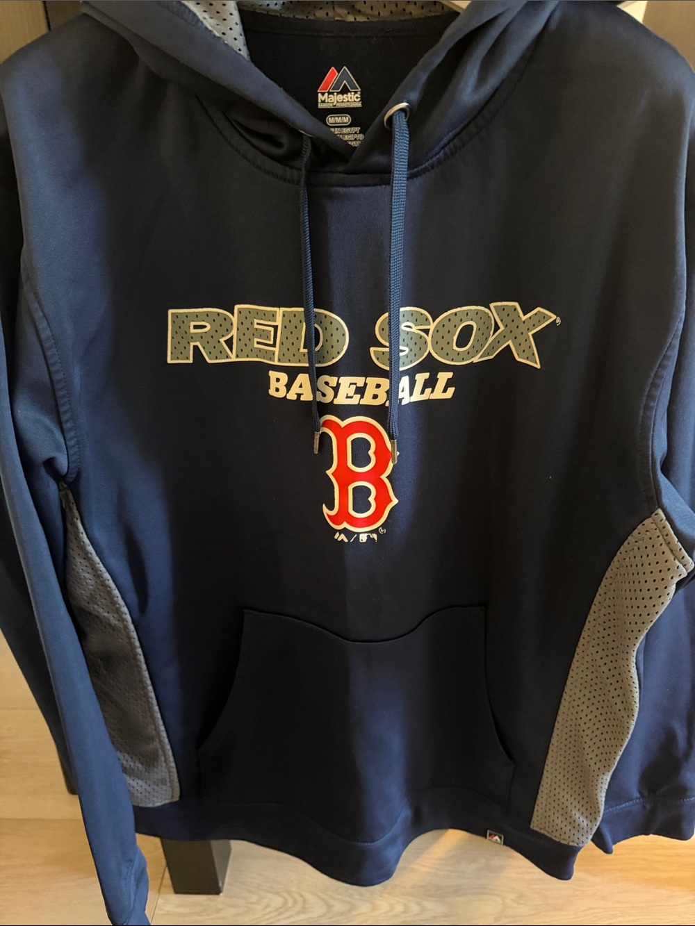 Majestic Navy Blue Boston Red Sox Pullover Hoodie with Red 'B' Logo mens medium